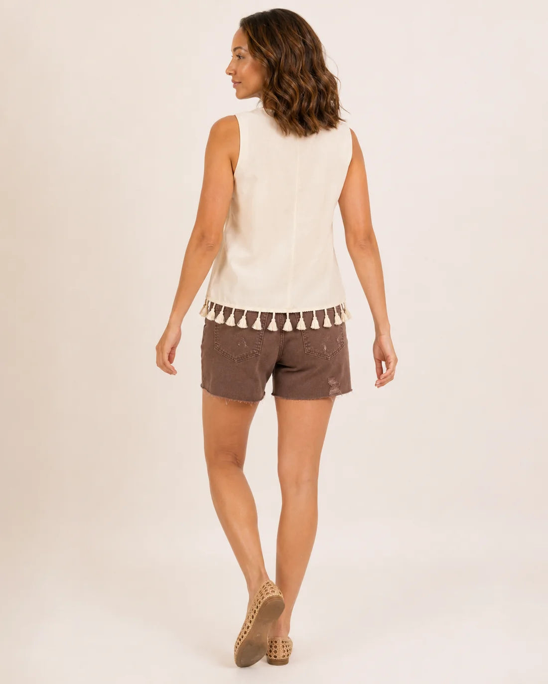 Ivory Boho Folk‑Embroidered V‑Neck Sleeveless Tank Top With Fringe Hem